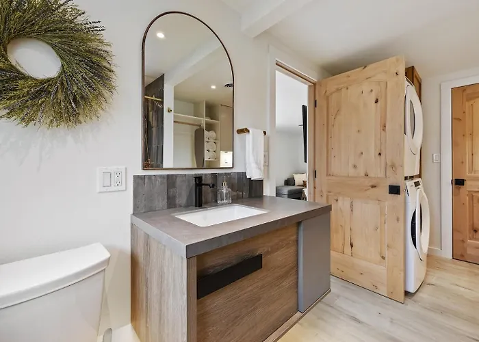 Rock Creek Canyon 1Br, Hot Tub, Sauna, Fire Pit