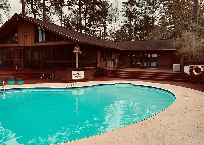 Dragons Island Cottage - Waterfront, Pet Friendly, Dock And Private Pool