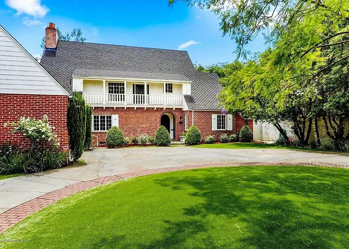 Stunning Rose Bowl Mansion 5 Minutes Walk!