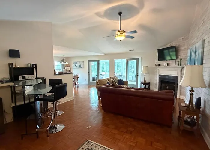 Sirenas Isle Waterfront Boat Lift Pet Friendly And Fenced Yard