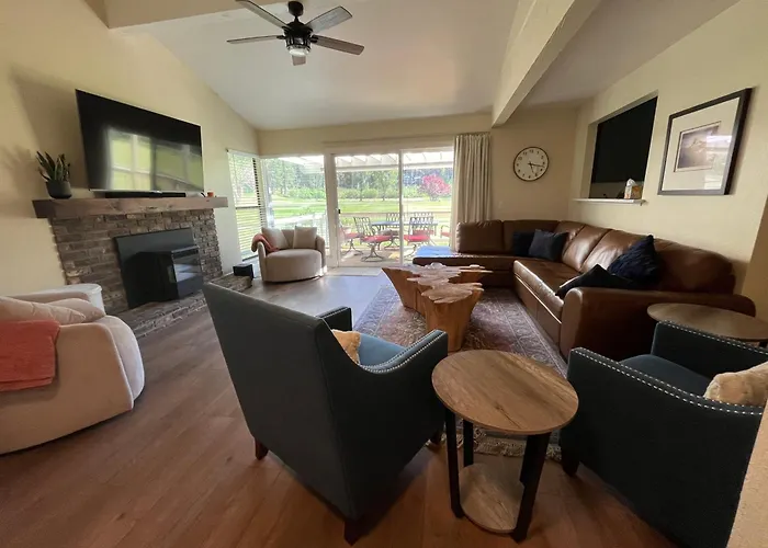 Graeagle Luxury: End-Unit With Spectacular Views