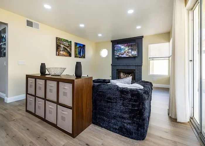 The Manor - Spacious 4Br Home In Moreno Valley