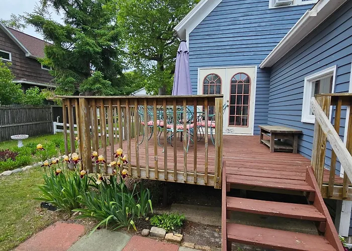 Beautiful House Short Walking Distance To Beach