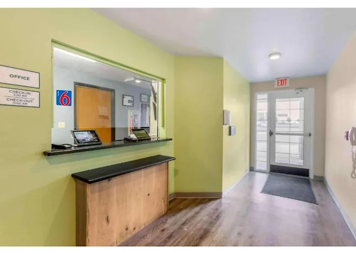 Motel 6 Suites El Paso East Texas
