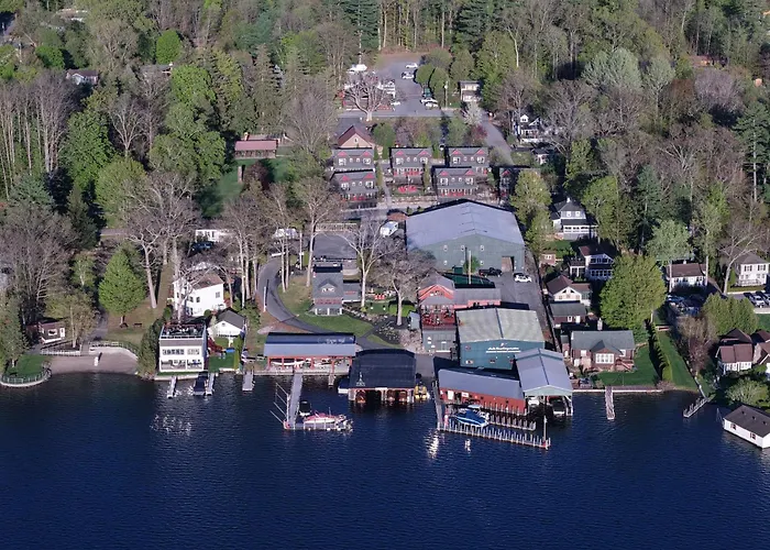 Deluxe Lodge Lakefront On Lake George #4