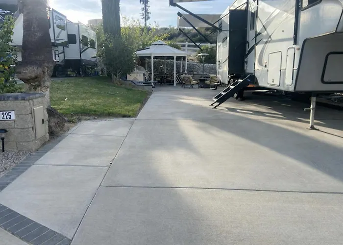 RV Resort Rancho California Park #225