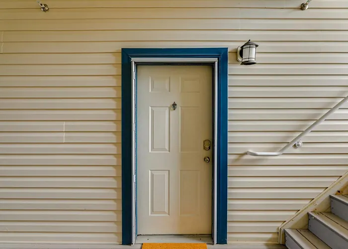 The Breeze At Lewes Condo W/ Pool | Bike To Beach!