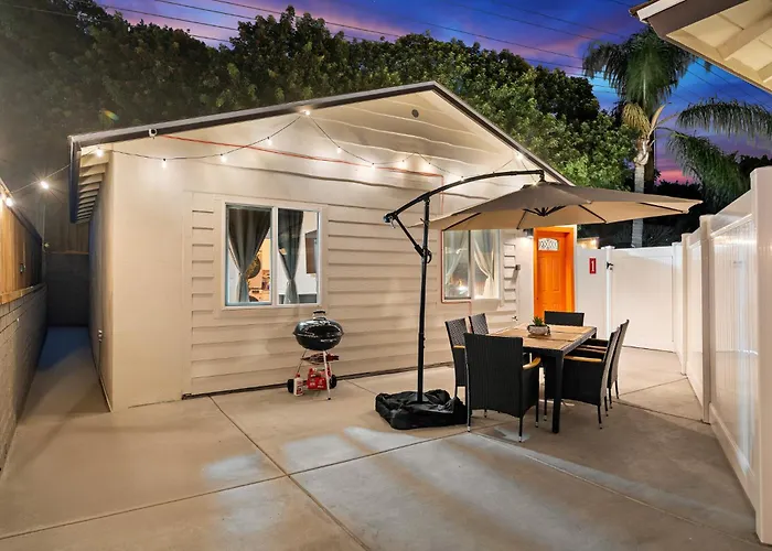 Entire Private Home With 2 King Beds, Gated Yard, 4 Parking, Ranch Style, Available Now