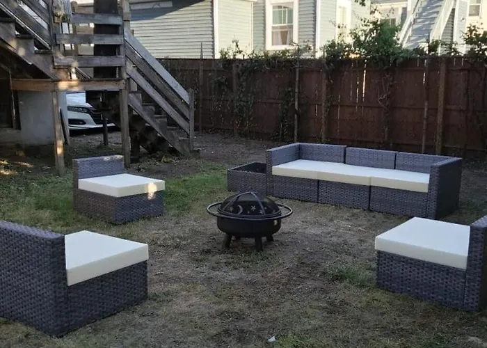 Sleeps 5-6 - Across From Nantasket Beach