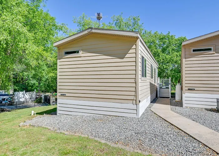 Pool & Lake Access! Sherrills Ford Tiny Home