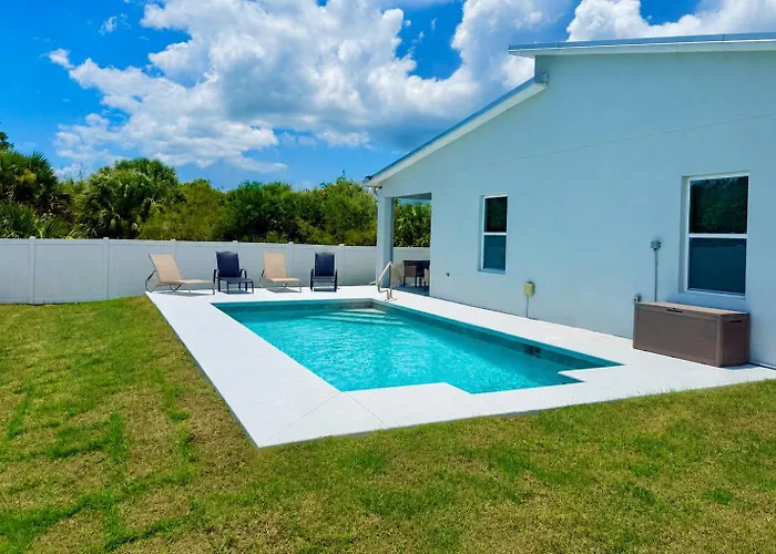 Retreat At Palm Bay Pool Home