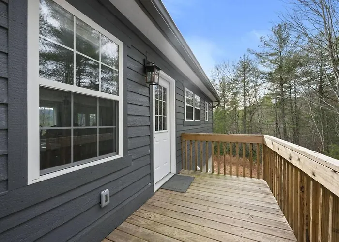 Avas Place - Stunning Mountain Views, Deck, Fire Pit And Hammock