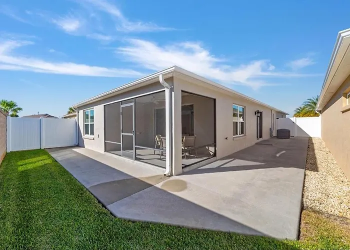 Walk To Brownwood, Spacious 3Br, Golfcart, Bbq