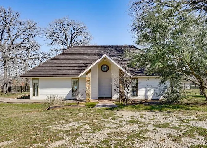 Post Oak Estate - Pool Barn 2 Guest Homes 16 Ac