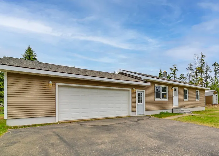 Explore The Upper Peninsula! Marquette Home