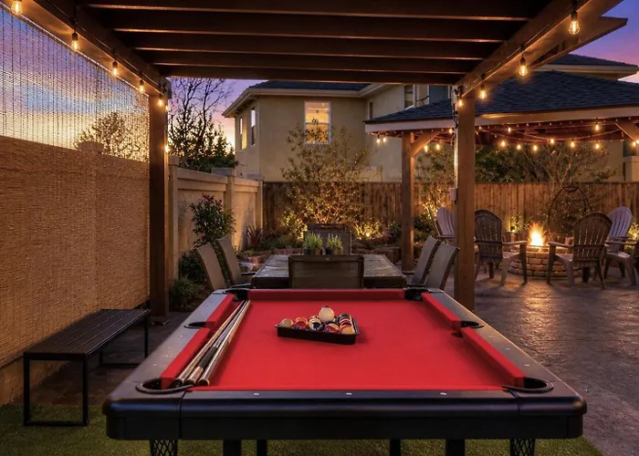 Foothill Oasis Near Monterey Relax & Play!