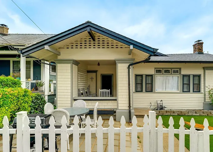 Steps To Main St! Restored Sonora Bungalow W/ Yard