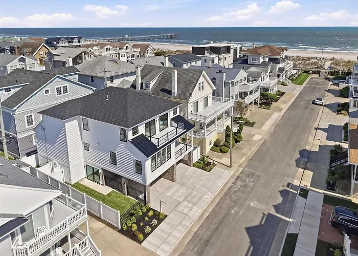 Pure Luxe Beach Block 5Br Mansion