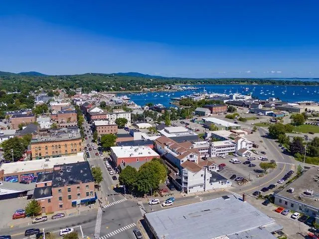 Rockland Central Loft, Heart Of Downtown