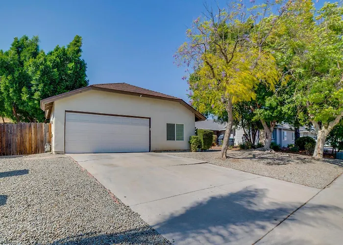 Moreno Valley Family Retreat Near Hwy 60