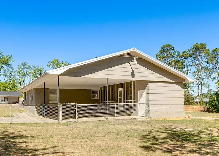 2 Mi To Dtwn Vidalia! Pet-Friendly Retreat W/ Yard