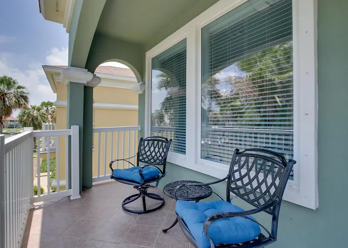 Waterfront Unit W/ Resort Perks In Laguna Vista!
