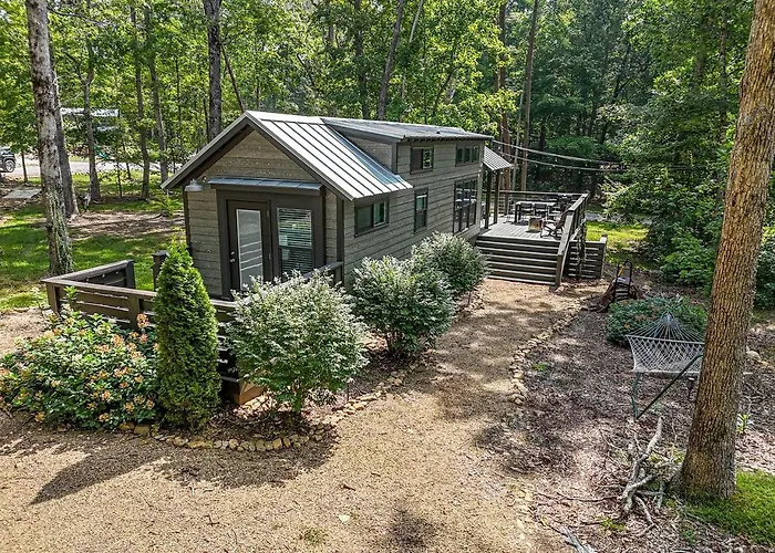 Gorgeous Cabin With Hot-Tub And Games In Monteagle, Tennessee