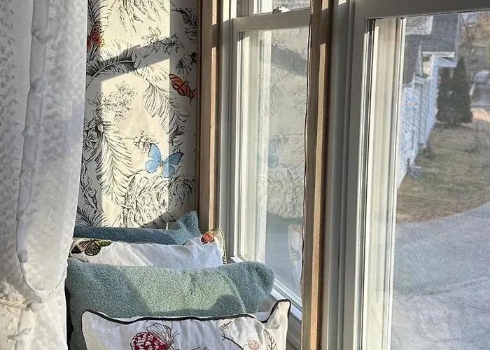 The Birdhouse