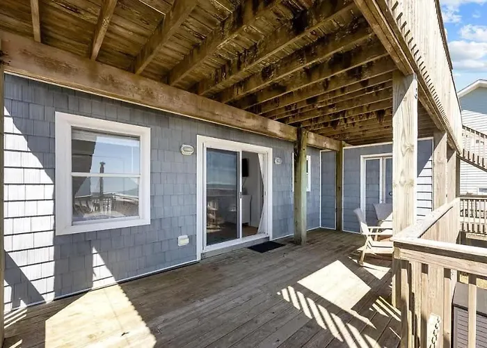 Oceanfront Retreat On Private Beach With Stunning View