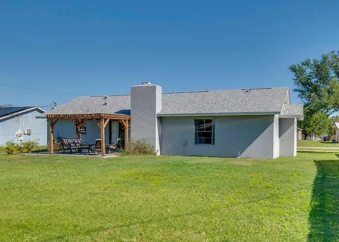 Whole House, Big Yard, Garage: 20 Min To Beach!