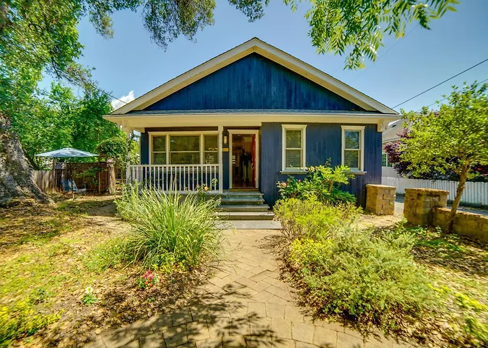 Charming Sonoma Wine Country Home Base W/ Extras