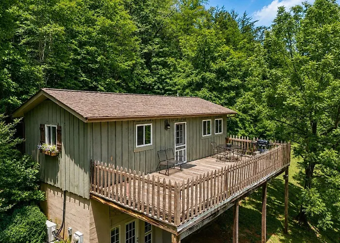 Enchanted Escape Mountain Cottage