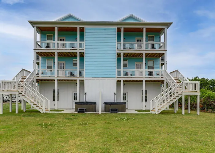 Coastal Views & Hot Tub! Sneads Ferry Getaway