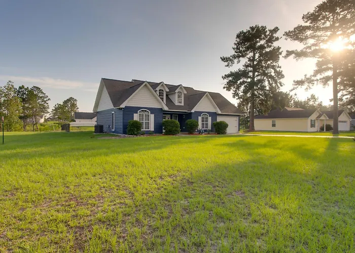 Peaceful Lake Escape W/ Dock In Coffee County