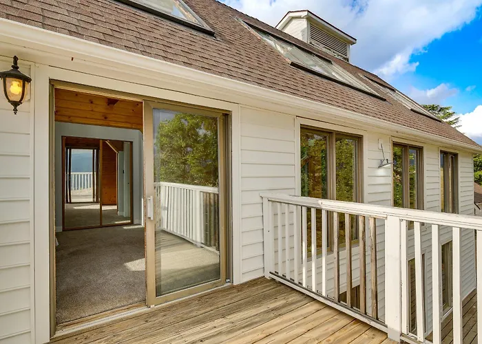 Hiking, Wineries & More! Mtn-View Gem In Tehachapi