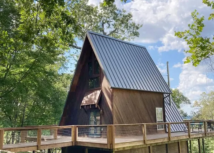 Lakeview Haven - A-Frame Treehouse Beaver Lake