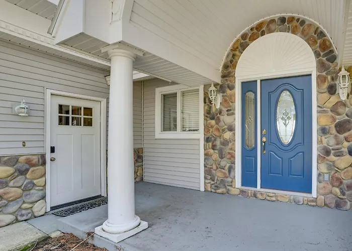 Spacious Getaway W/ Beach & Views On Otsego Lake!
