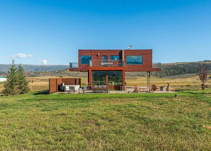 Valinor Ranch, Thirty-Five Acres Above The Valley