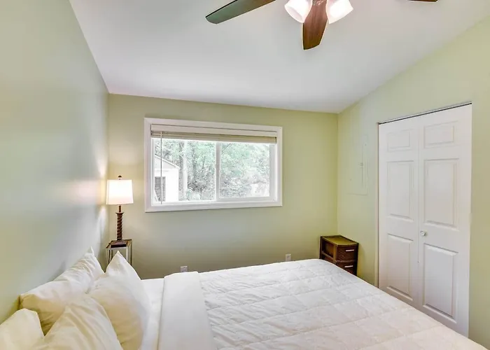 Cozy Beach Escape | 2 Miles To Warren Dunes
