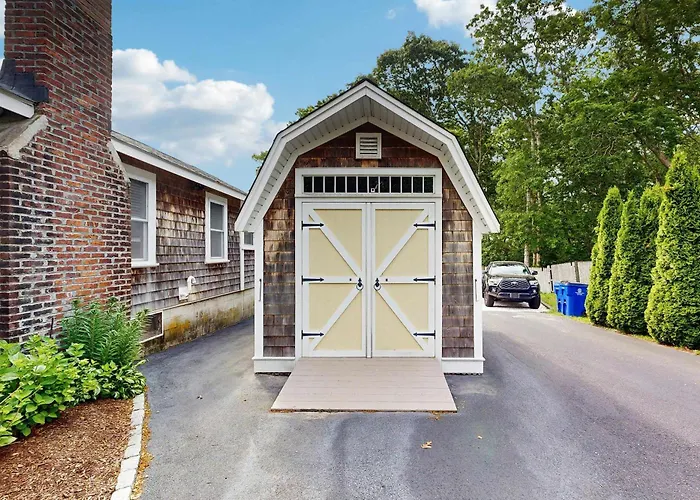 Peaceful Marshview Escape With Large Sunroom Ac Outdoor Firepit & Dog Friendly