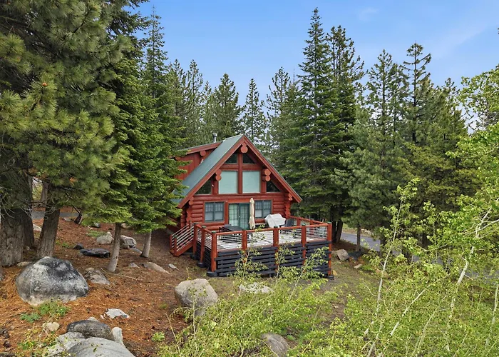 Log Cabin With Shou Sugi Ban Fireplace - Vh401 Home