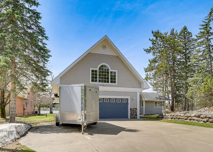 Spacious Getaway W/ Beach & Views On Otsego Lake!