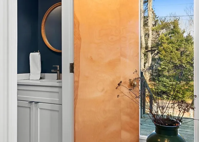 Sea Salt Escape | Modern 3-Bedroom St George Rent