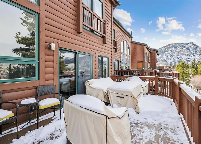 Water Dance Retreat: Frisco Townhome With Hot Tub, Dog-Friendly