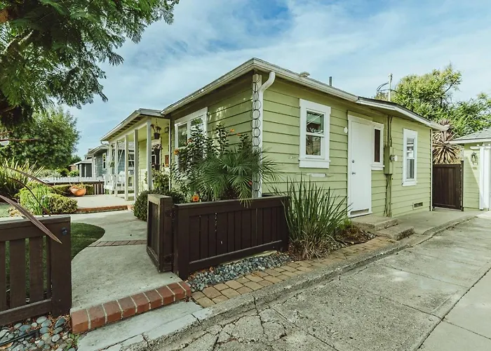 Contemporary Boutique Bungalow