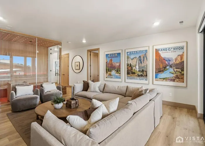 Luxury Ski In And Ski Out Condo With Private Hot Tub And Sauna