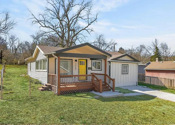 3Br Home Near Kc | 13 Min To Stadium | Sleeps 6