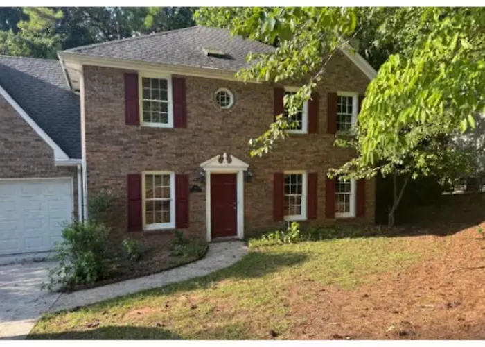 Quiet Peachtree City 4Br With Outdoor Dining Deck