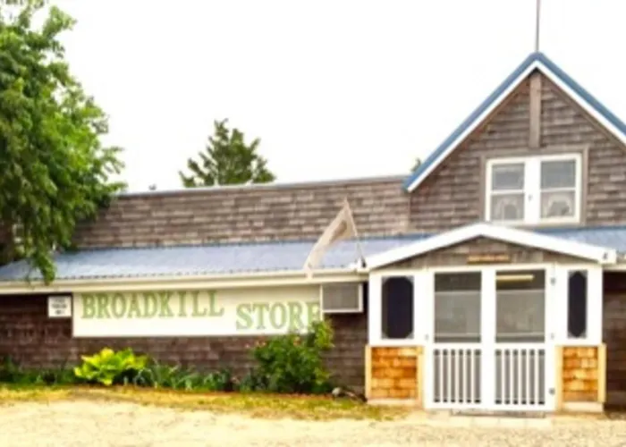 Beachwalk: On Beach. Pet-Friendly. Linens Incl.