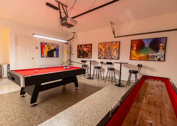 Stay At Golden Hour, Pool, Hot Tub, Sleeps 10 Or More